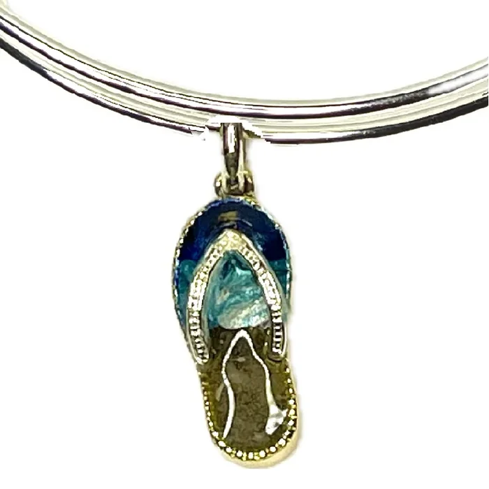 Bangle with flip flop silver charm