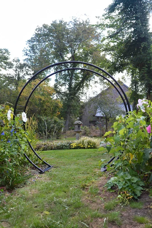 Moon Gate Arbor 84″x 89″